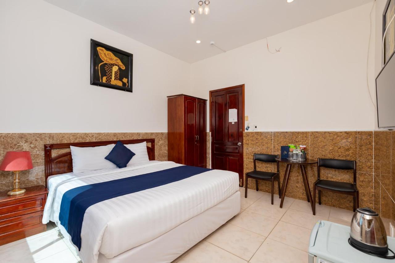 Joi Hospitality - Front Hotel 3*