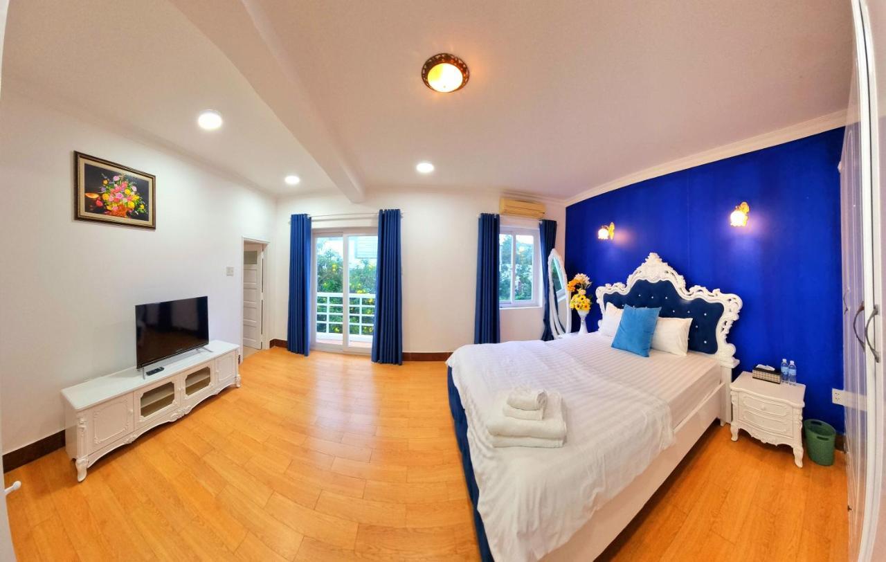 Lan Anh Villa: Oceanview Retreat With 7 Bedrooms Villa