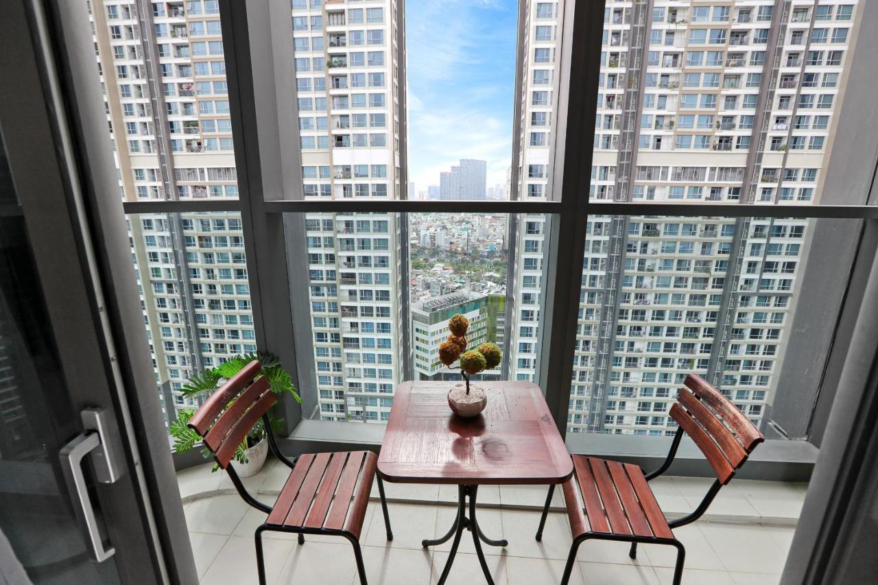 Happy Homes - Vinhomes Park Ho-Chi-Minh-Stadt