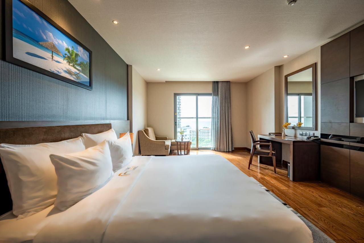 Malibu Khách sạn 5*