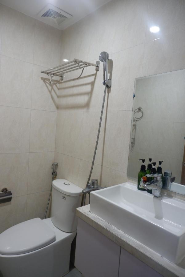 Ho Lalin, Ho Muong Thanh, Bien My Khe Apartment