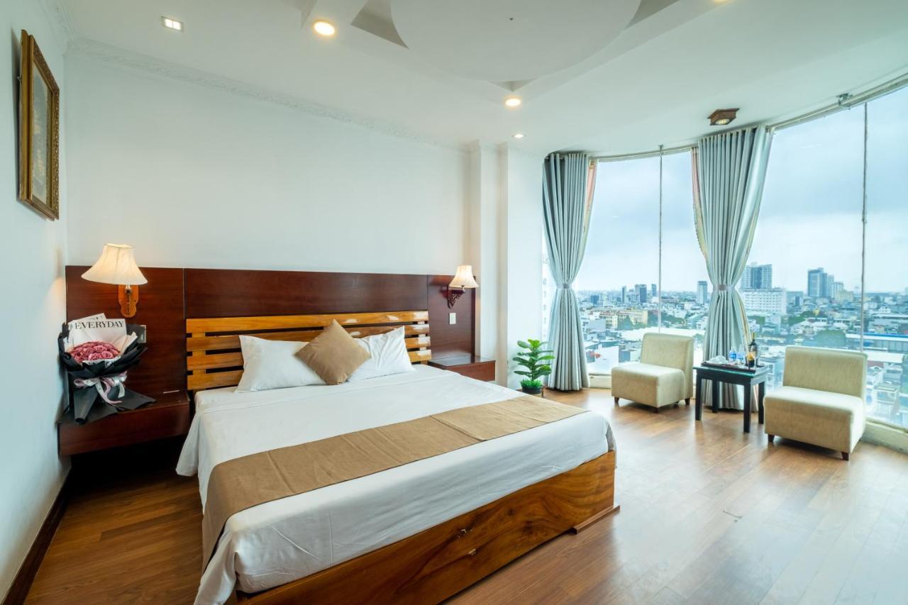 Hotel Adina 3*