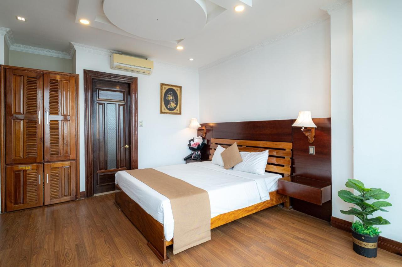Hotel Adina 3*