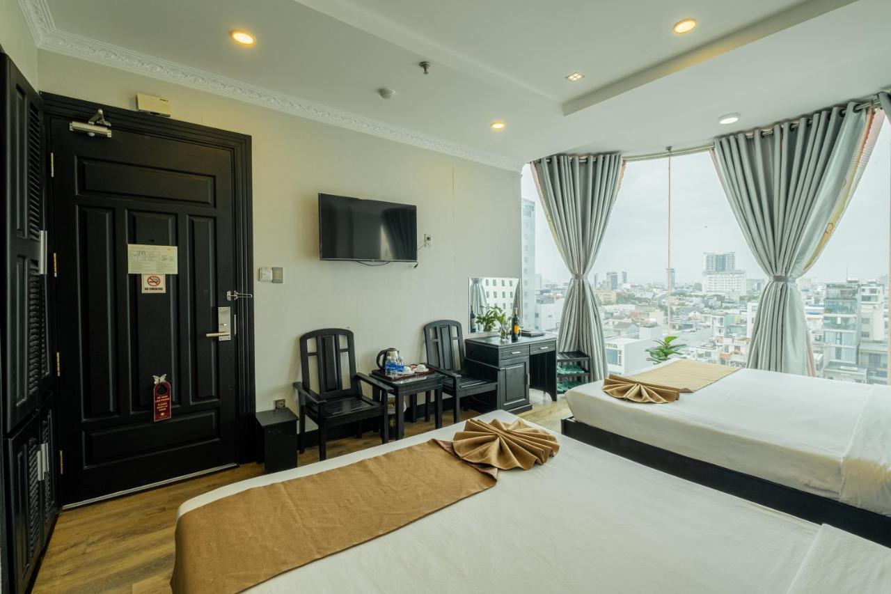 Adina Hotel