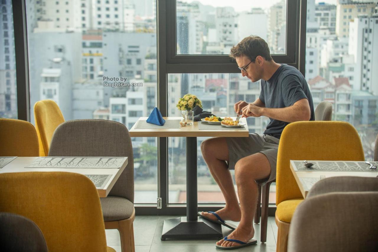Khách sạn Grand Ocean Luxury Boutique - Infinity Rooftop Pool
