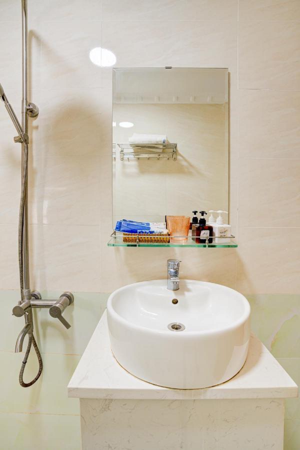 Hotel Quang Anh By The Moment 3*