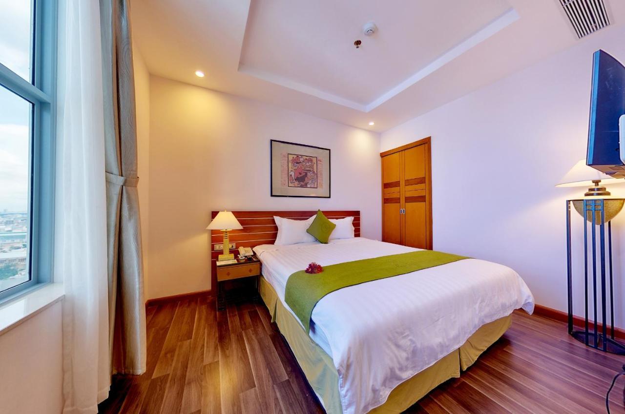 Richico And 3* Da Nang