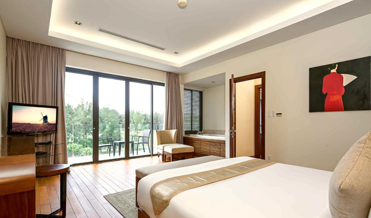 Luxury Pool Close To The Private * Da Nang