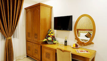 Royal Family Hotel