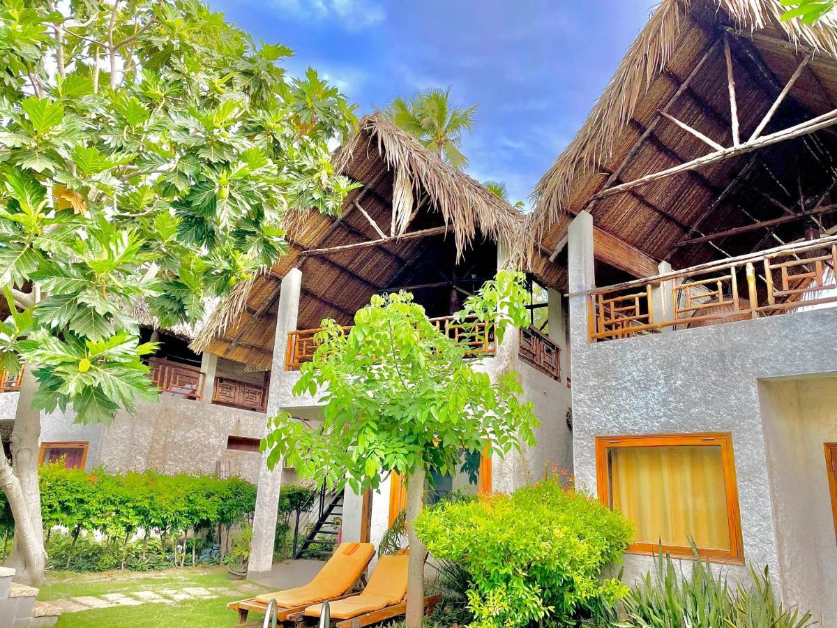 Lang Ca Voi Ll The Whales Village Ll Mui Ne Villa *