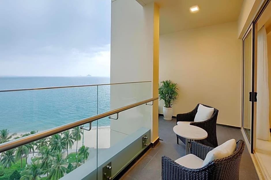 Apartment Rozy's Cozy Beachfront *