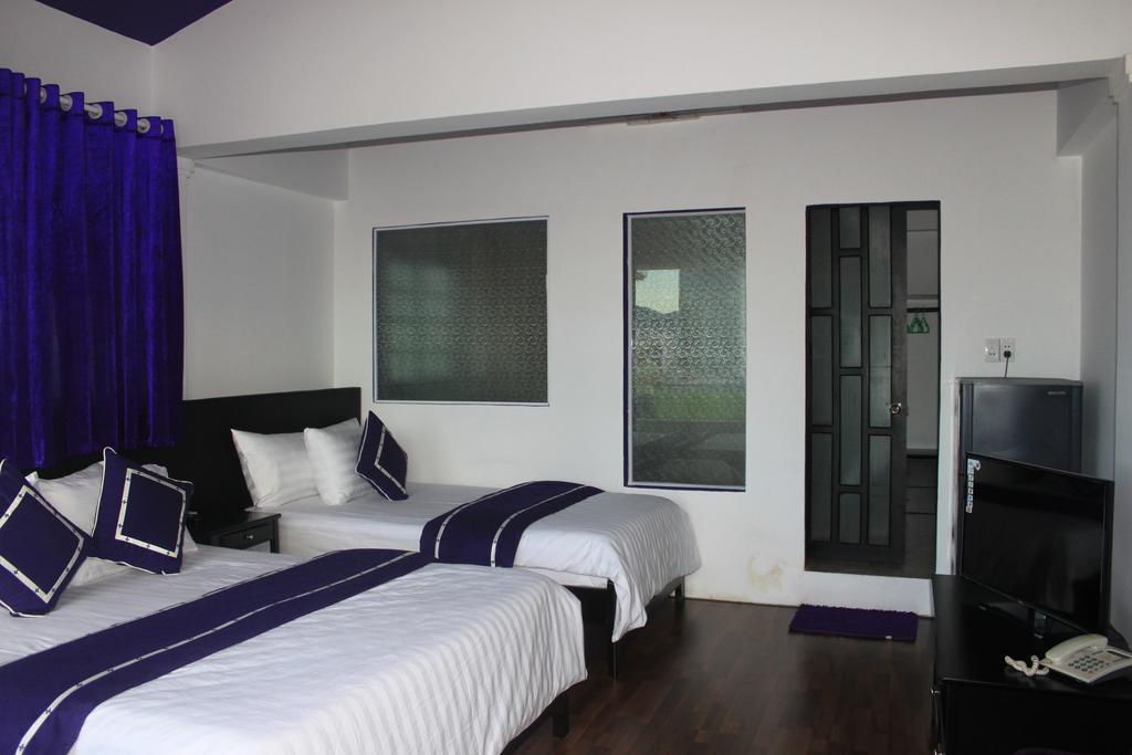 Ngoi Nha Xanh Hotel