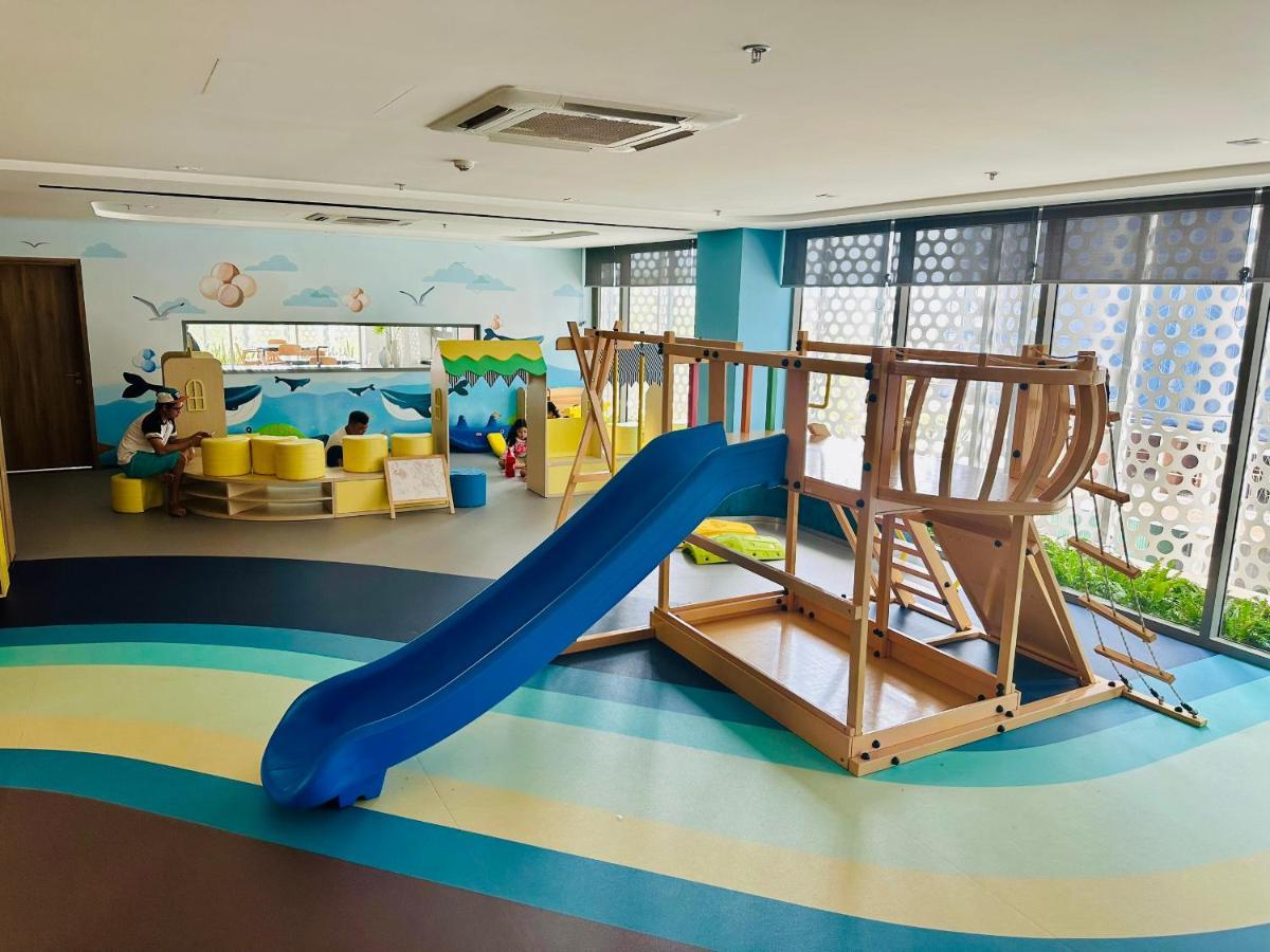 The Song Condotel: Beachfront 5-star With Infinity Pool * Vung Tau