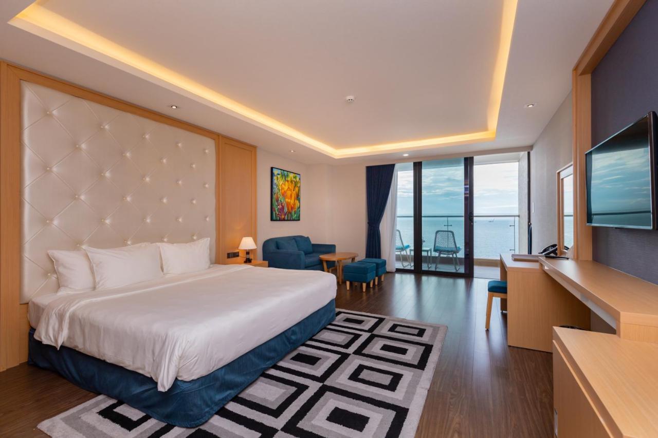 Riva Hotel