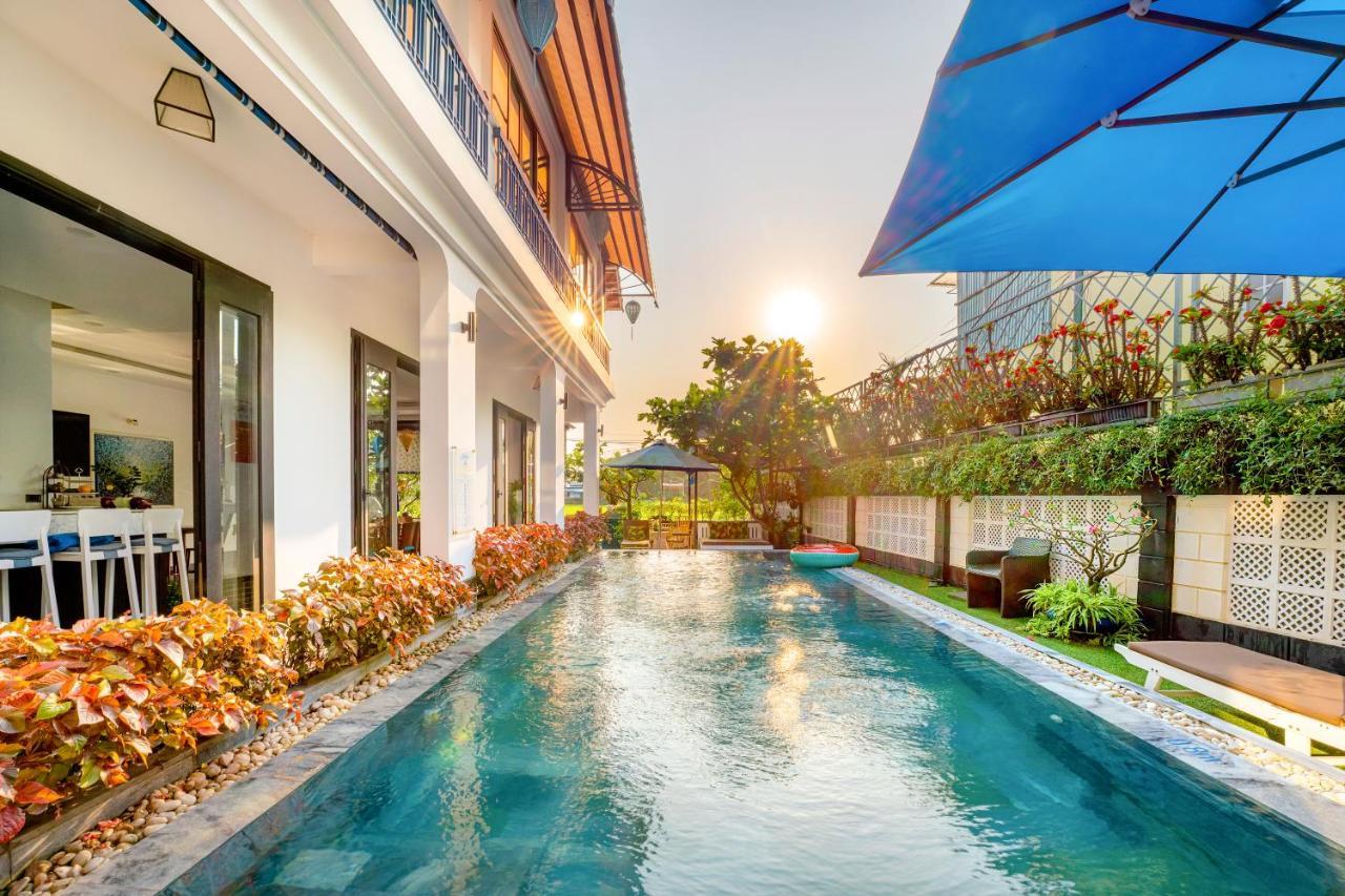 Lavini Hoian Boutique Khách sạn 4*