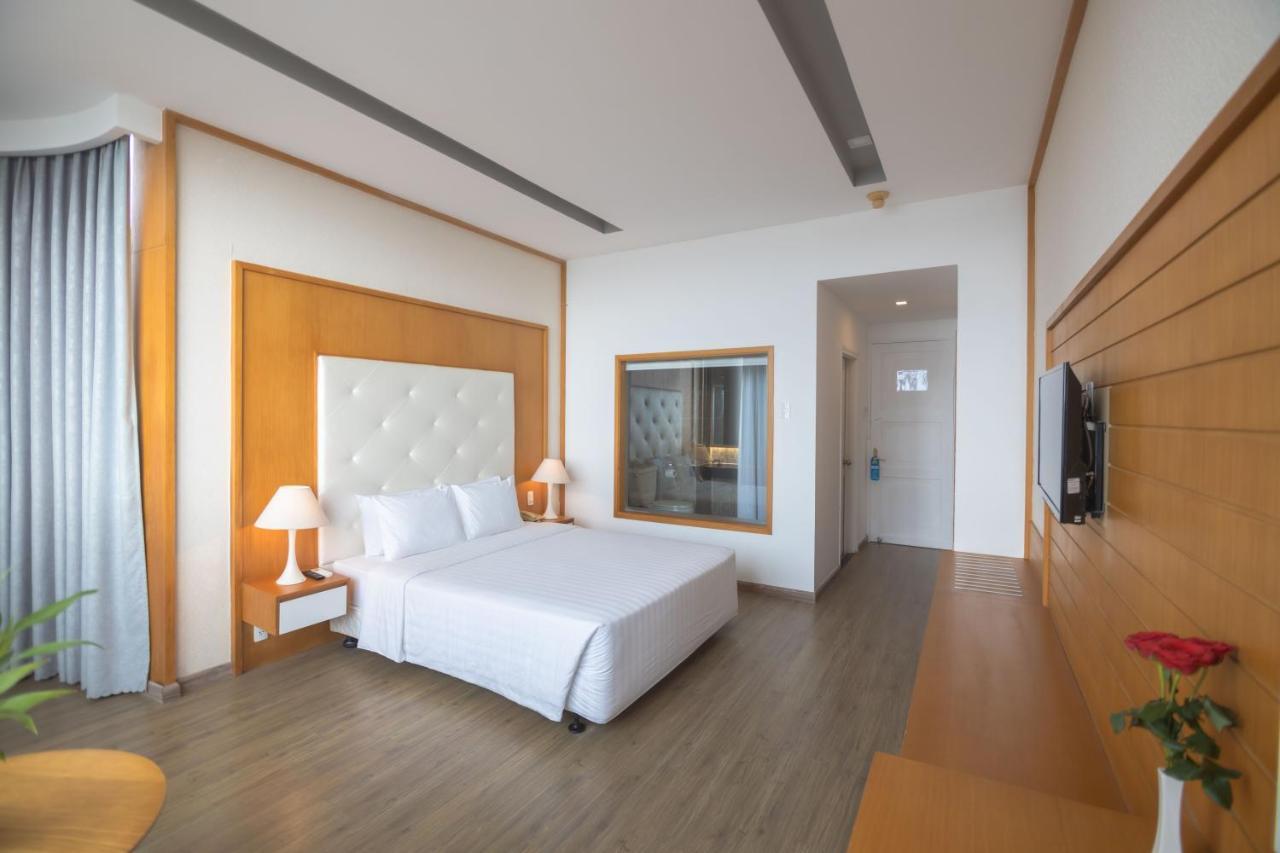 Sammy Hotel