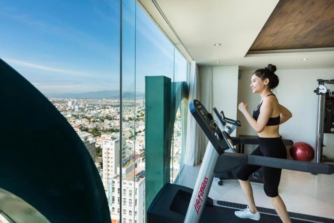 Căn hộ Stunning Across My Khe ! Rooftop Pool & Gym *