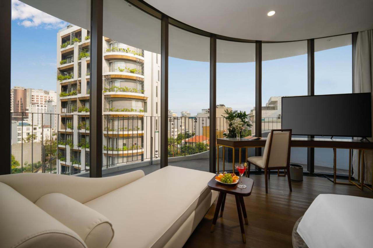 Hotel Golden Lotus Grand - Panoramic Rooftop Bar & Daily Afternoon Tea 4*