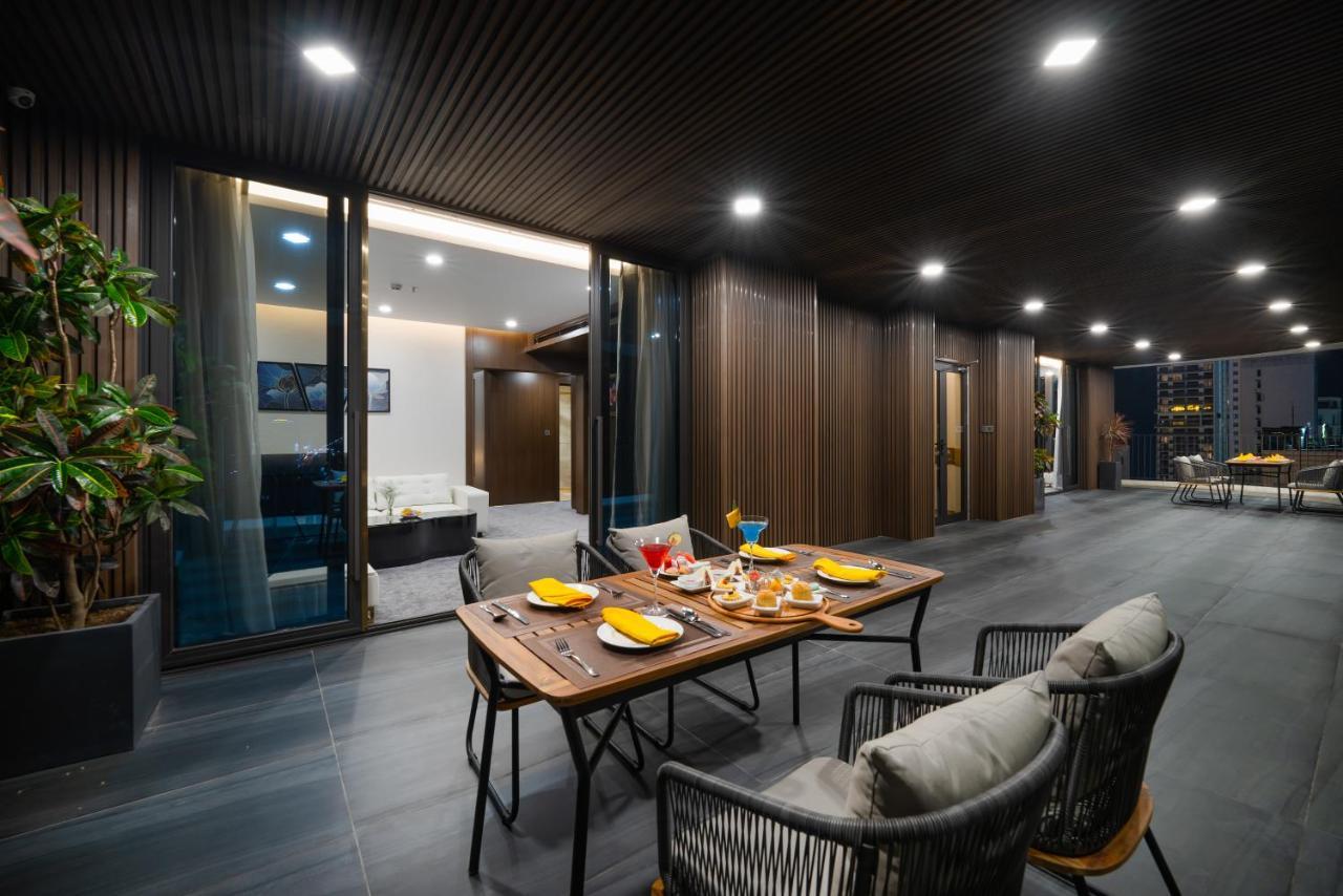 Golden Lotus Grand - Panoramic Rooftop Bar & Daily Afternoon Tea Hotel 4*