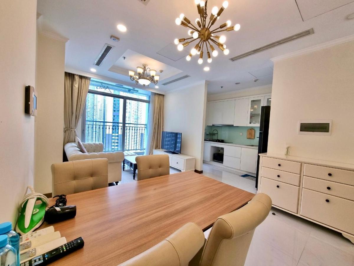 Apartment Happy Homes - Vinhomes Park Ho-Chi-Minh-Stadt