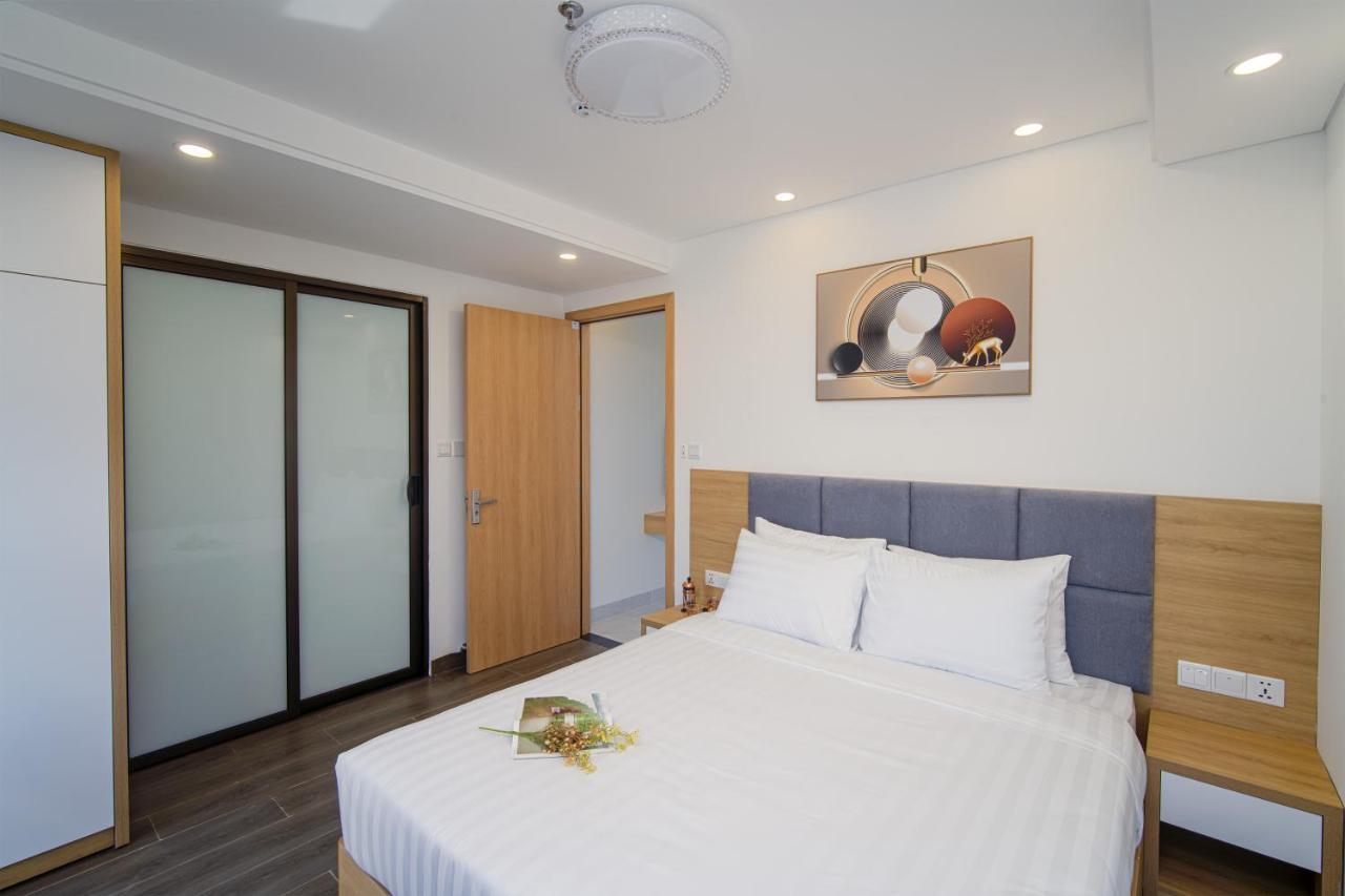 Hsuites Riverside And