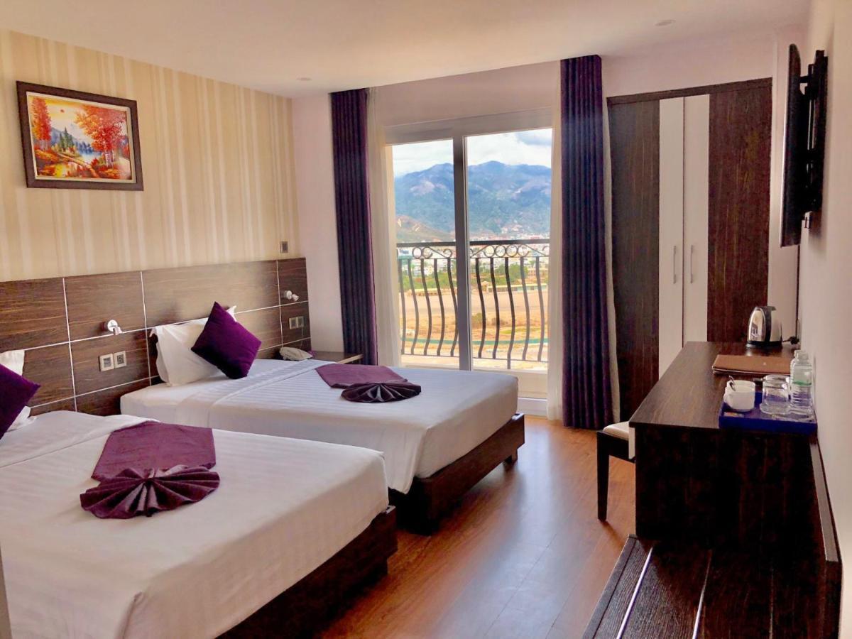 Balcony Hotel 4*