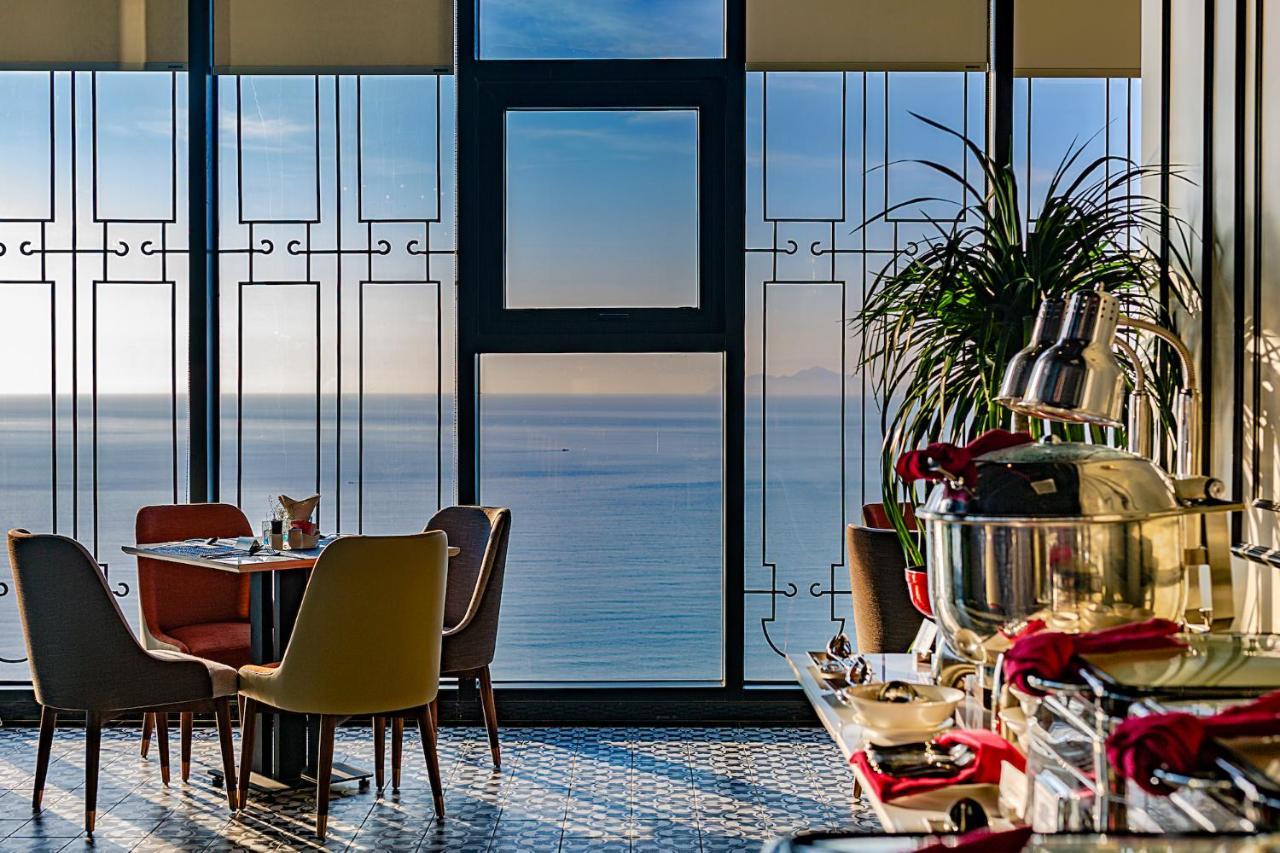 Peninsula Khách sạn