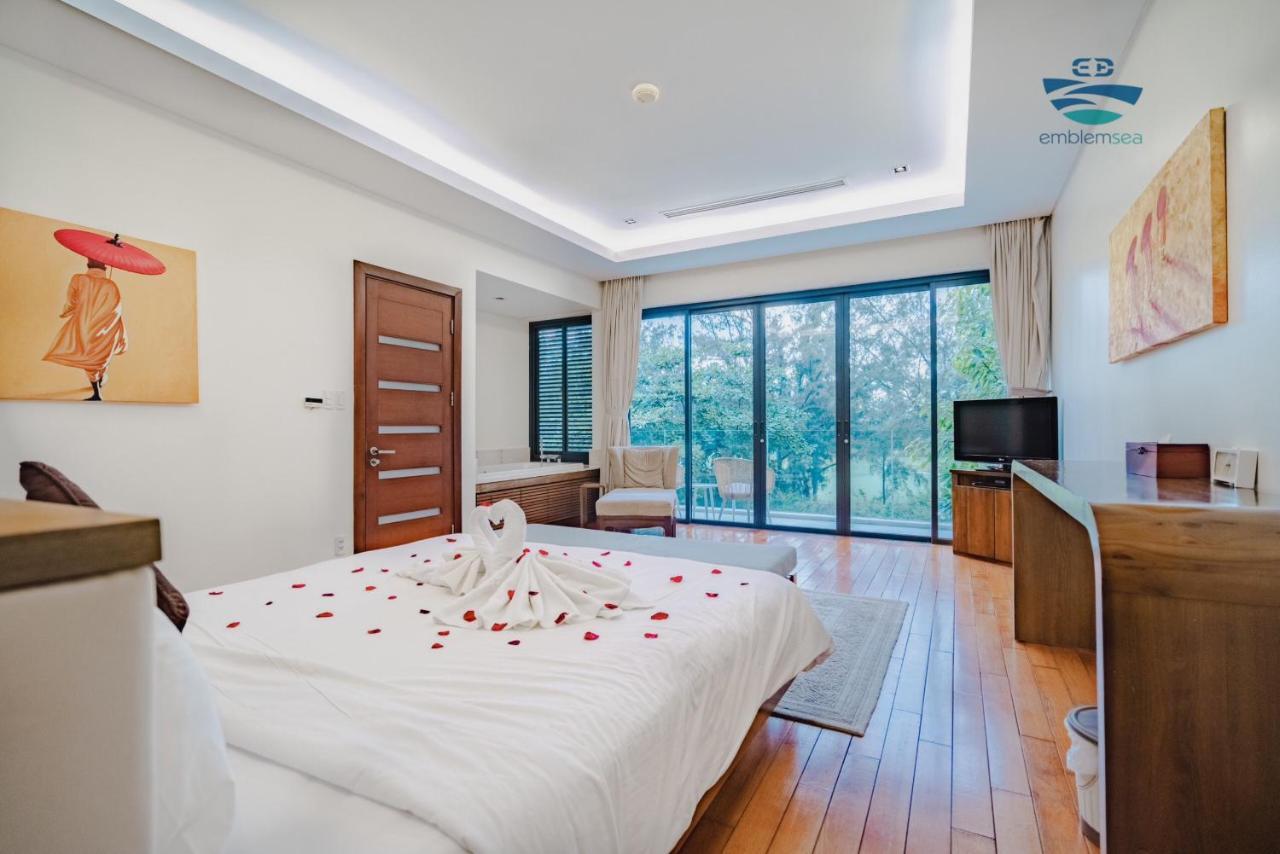 Emblem Sea 3 Bedroom *