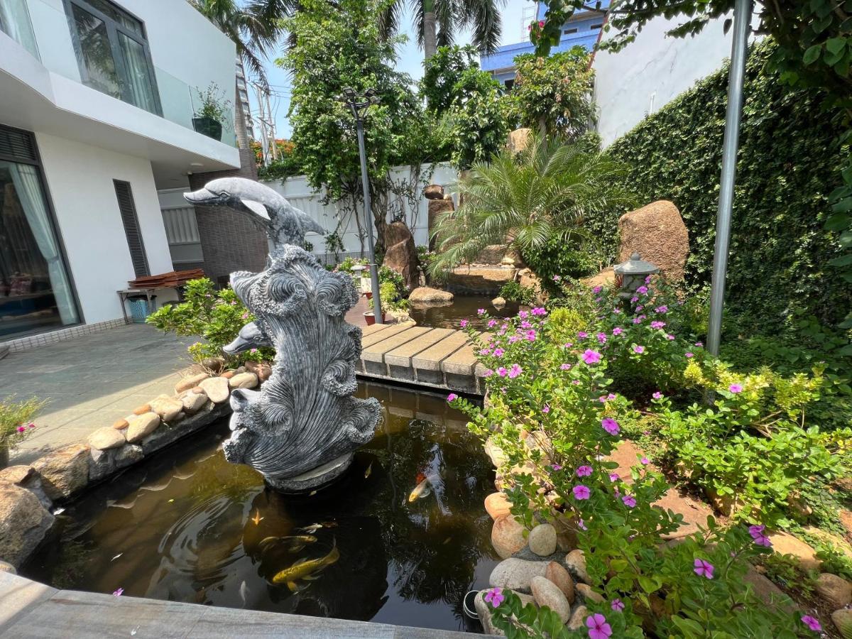 Nancy Tran Grand Strip 10 Villa