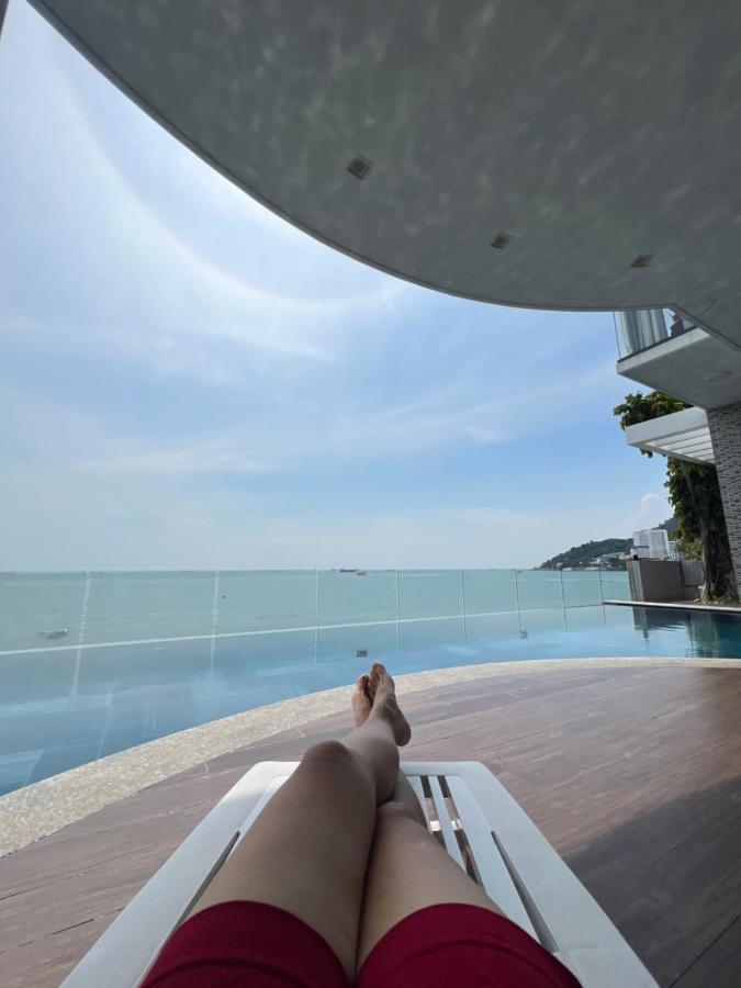 Villa Nancy Tran Grand Strip 10