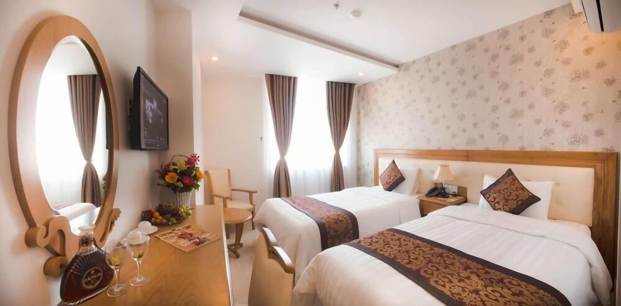Royal Family 4* Đà Nẵng