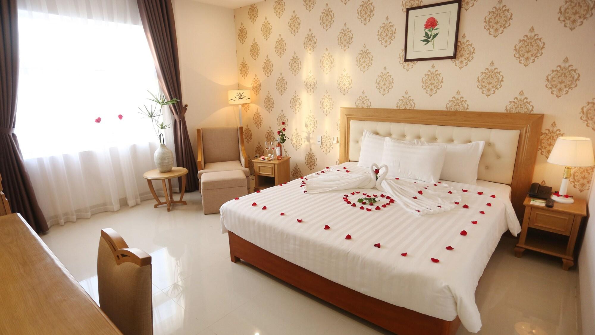 Hotel Royal Family 4*