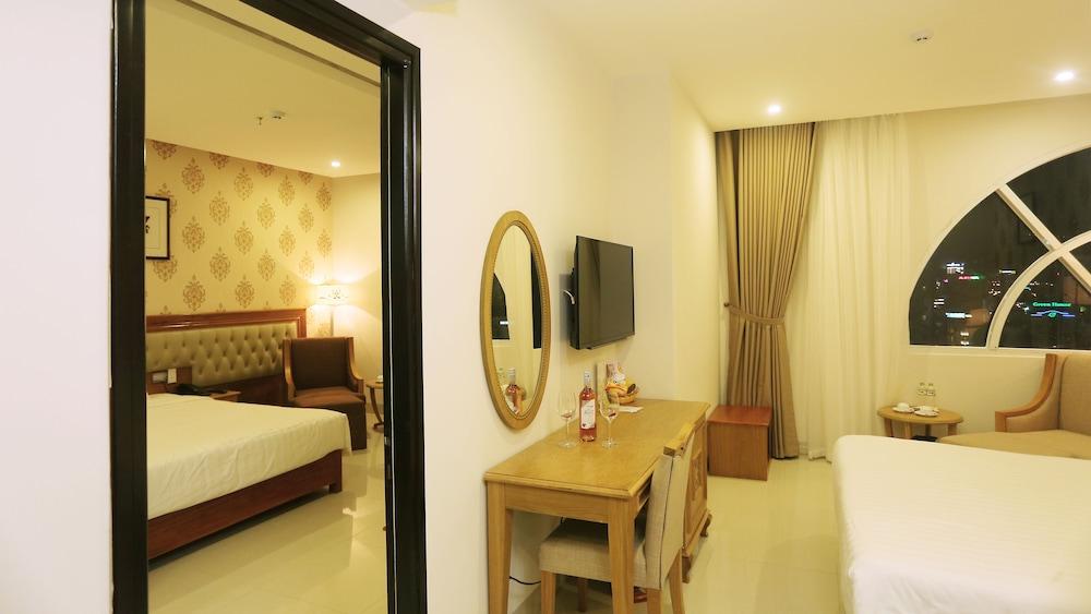 Royal Family 4* Đà Nẵng