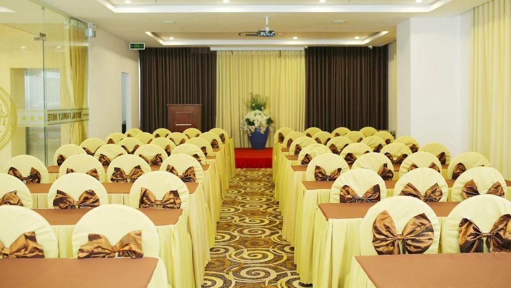 Royal Family Hotel
