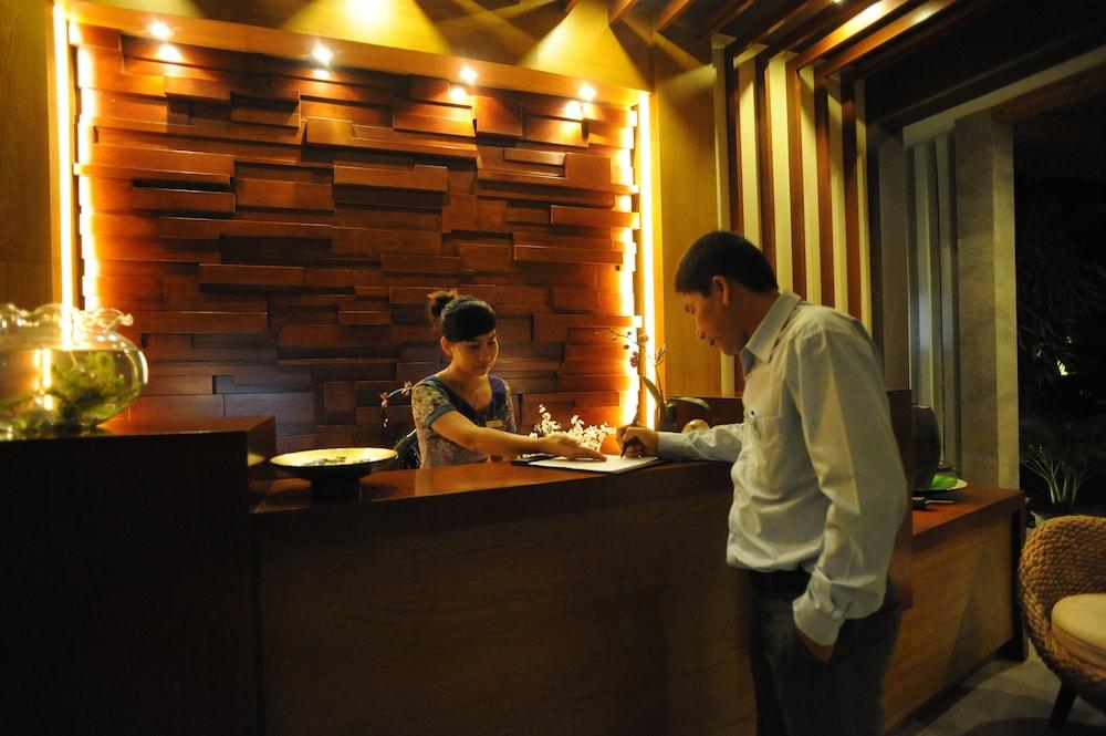 Aroma And 4* Mũi Né