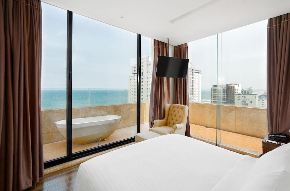 Cicilia & Hotel