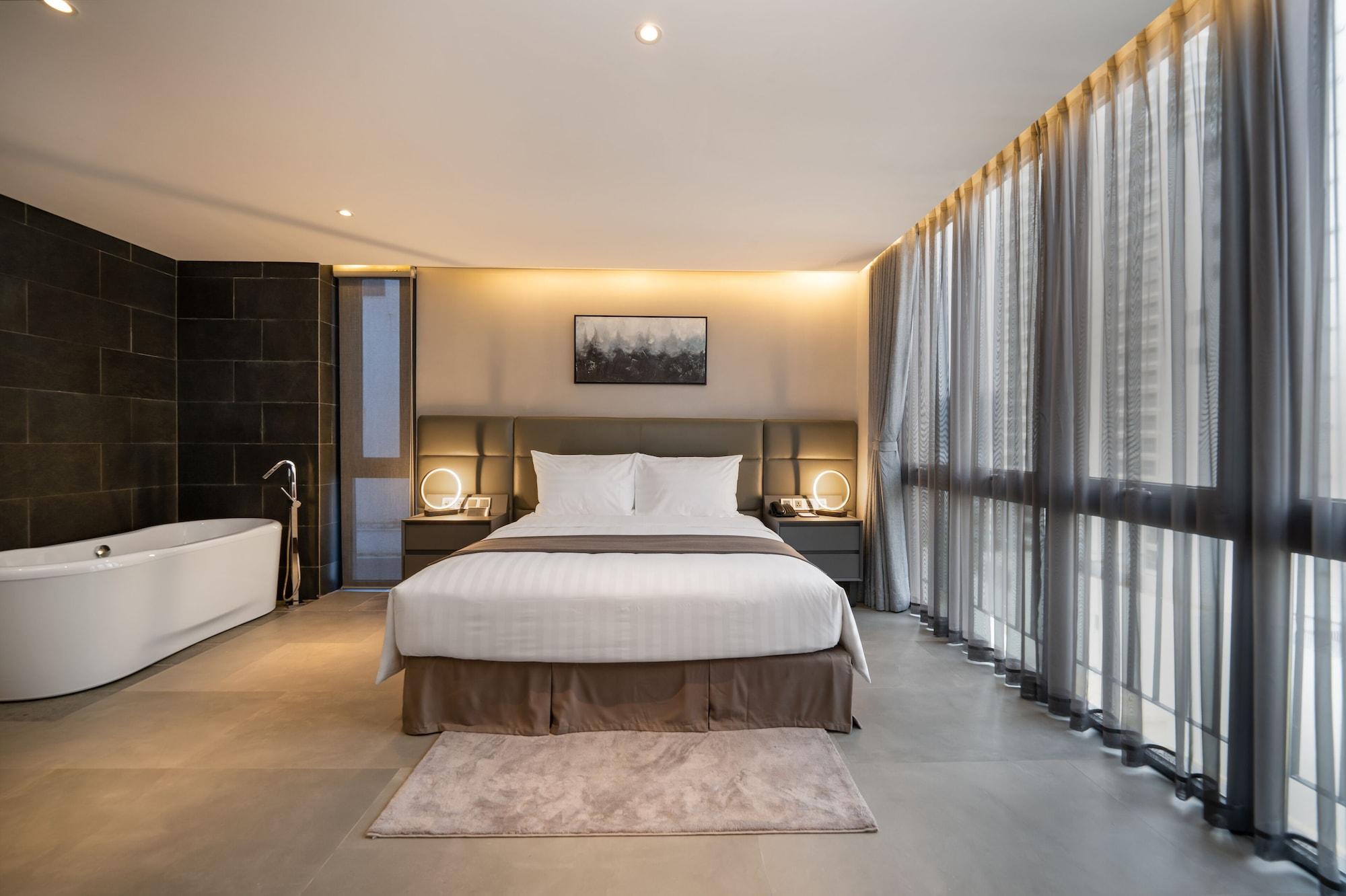 Legend Boutique 3* Đà Nẵng
