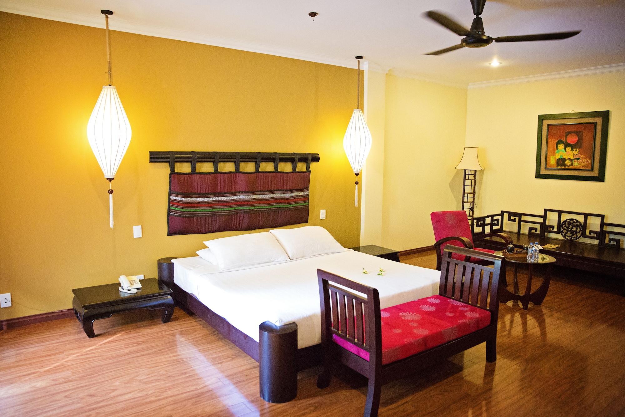 Seahorse & Hotel 4*