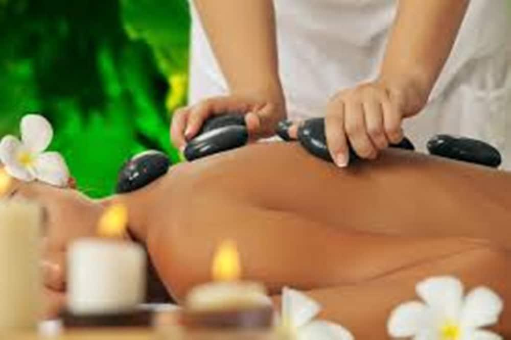 Lavini Hoian Boutique Khách sạn 4*