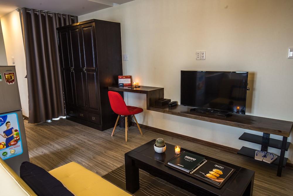 Phoenix 1 & Aparthotel