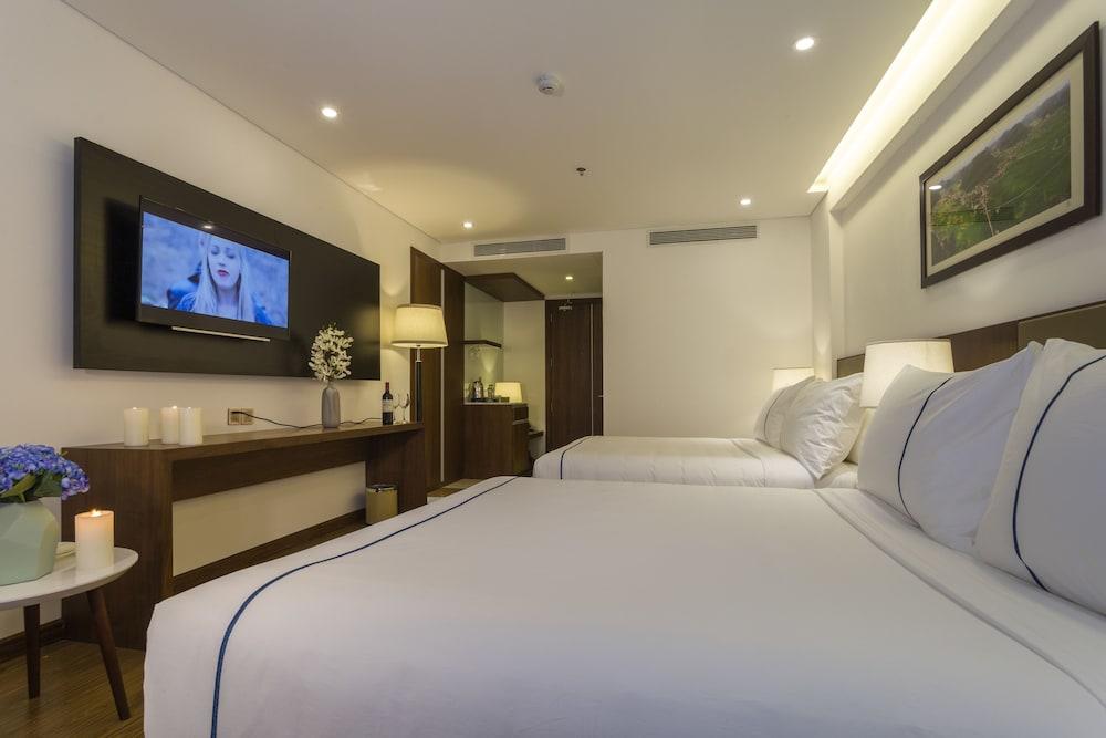 Pavilion 4*