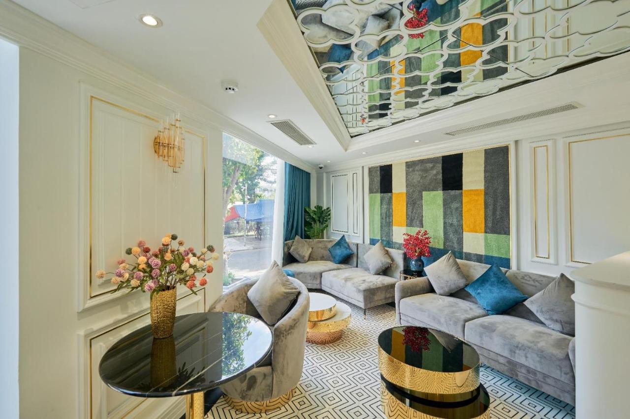 Khách sạn hẻo lánh La Belle Vie Boutique Đà Nẵng