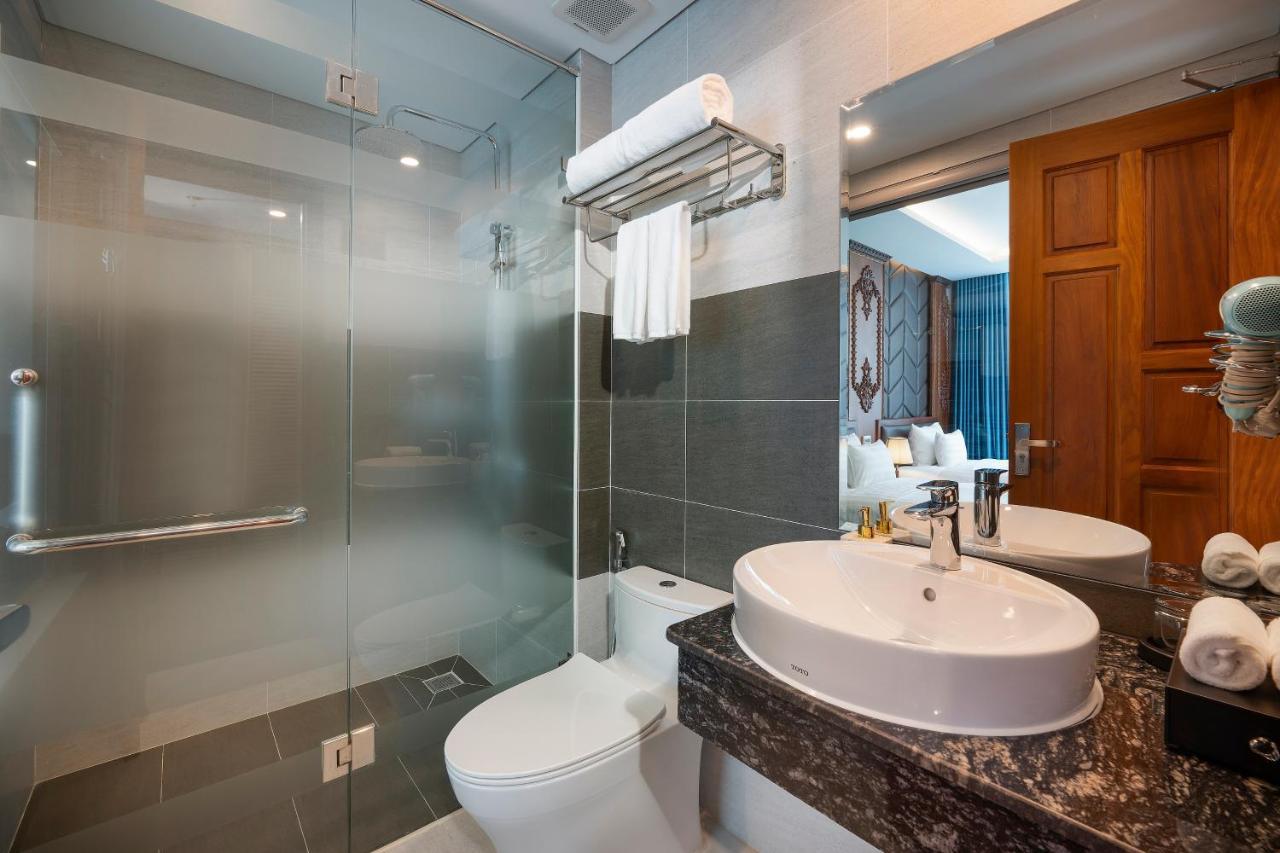 Monalisa Luxury Hotel 4*