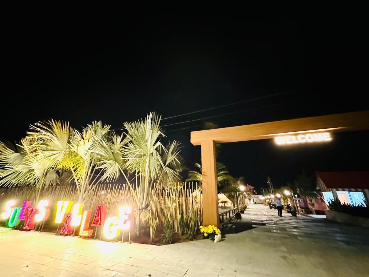 Suly's Village Hotel