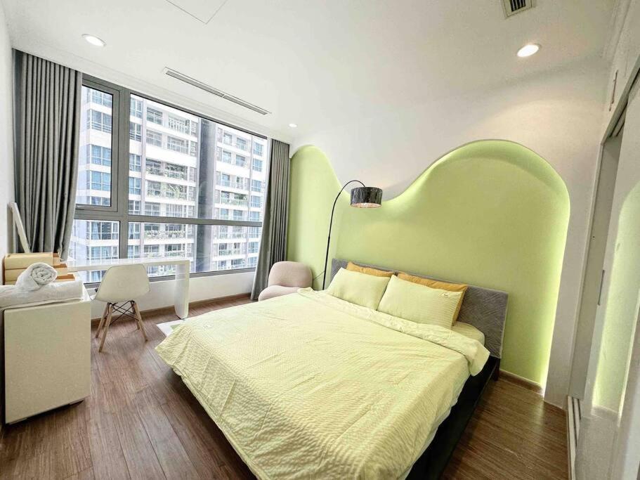 2bedroom Landmark 1 Park-pool-gym-can Ho Vinhomes 2pn-2g * Ho Chi Minh City