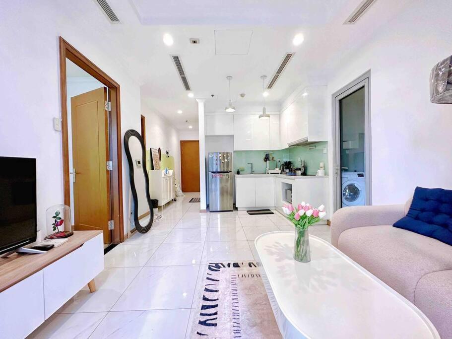 2bedroom Landmark 1 Park-pool-gym-can Ho Vinhomes 2pn-2g Ho Chi Minh City