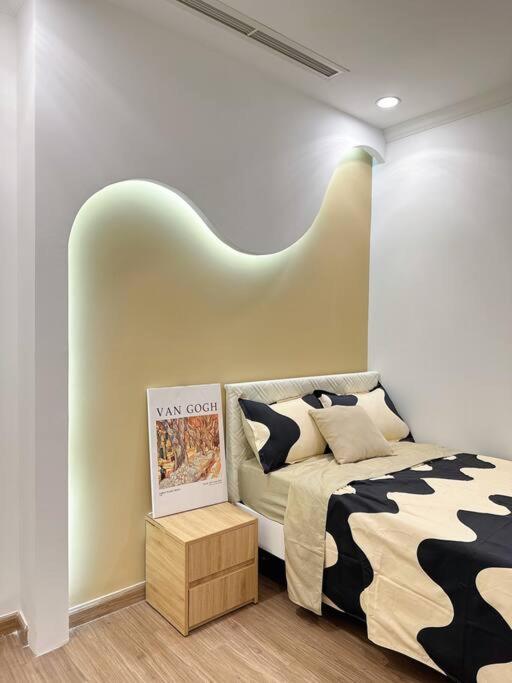 2bedroom Landmark 1 Park-pool-gym-can Ho Vinhomes 2pn-2g Apartment Ho Chi Minh City
