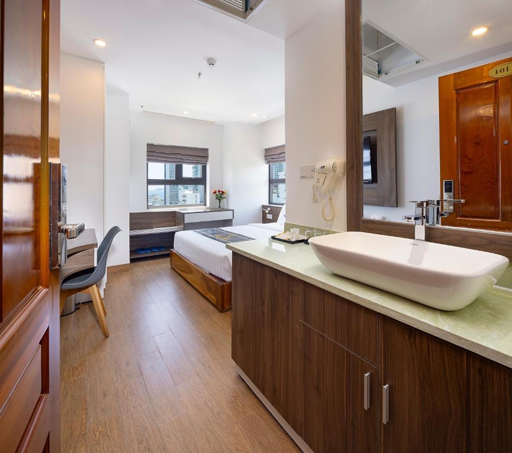 Skylight 3*