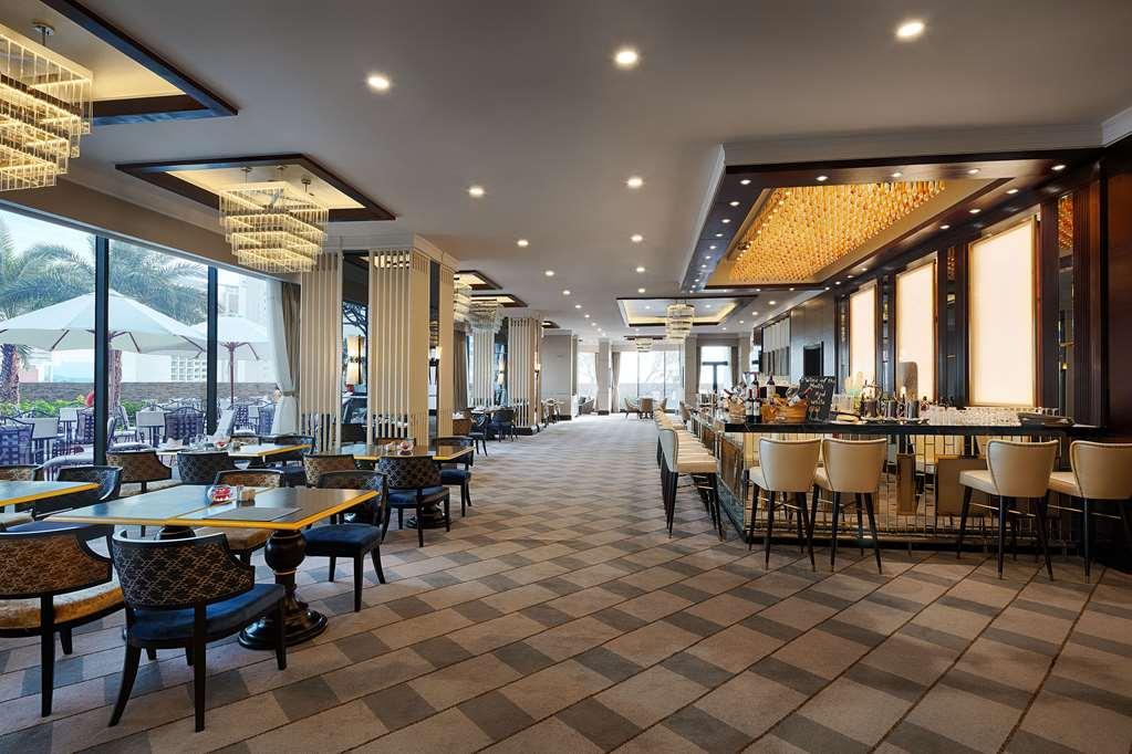 Hotel Melia Vinpearl Empire Nha Trang