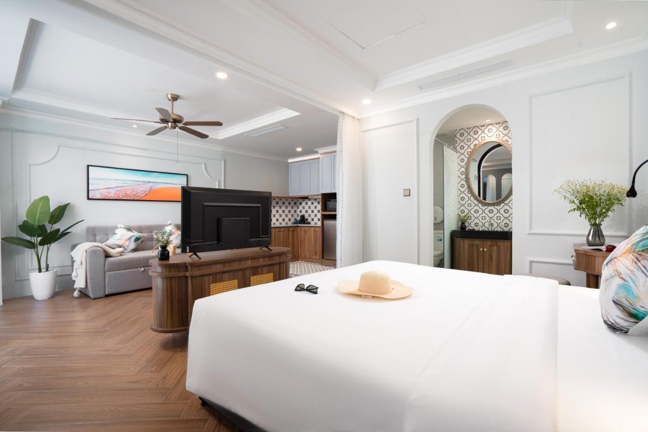 Pavillon Boutique & Nha Trang